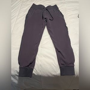Lululemon On the Fly Jogger Pants Women's Size 6 Gray Active Drawstring
